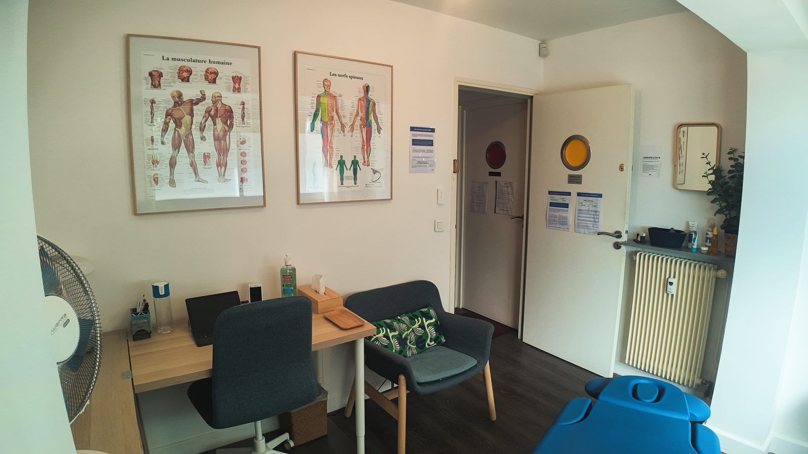 Salle de consultation du cabinet de chiropraxie